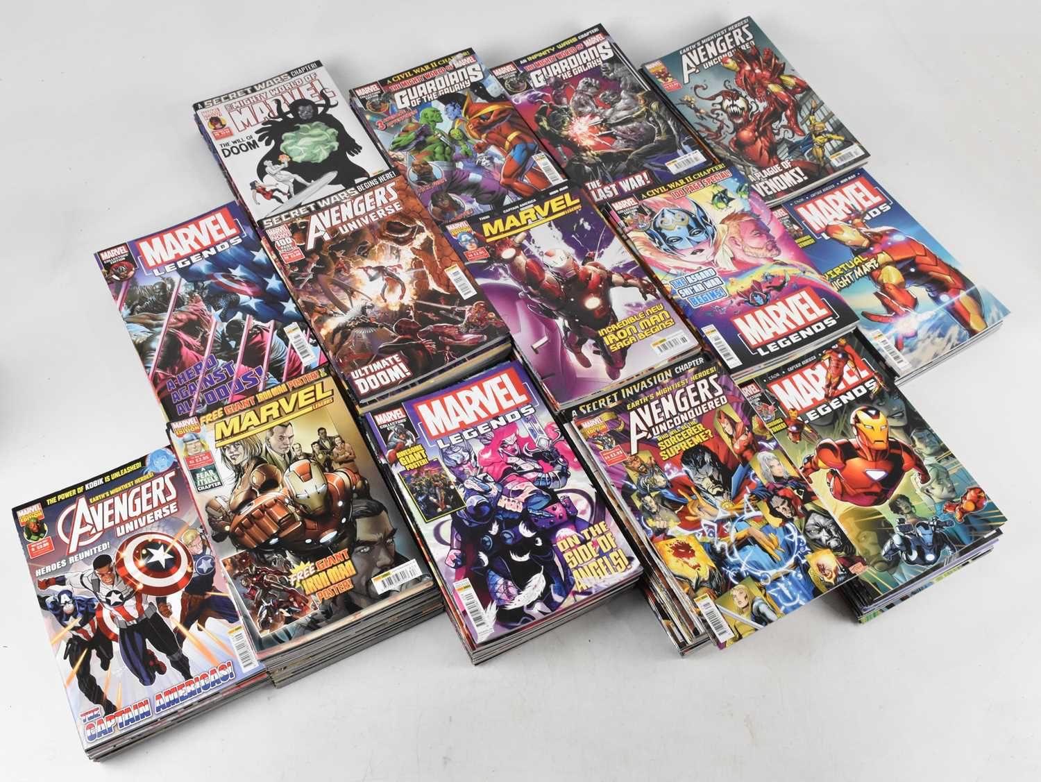 Lot 225 - MARVEL COMICS; a collection of comics...