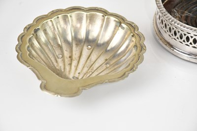 Lot 45 - A small collection of assorted silver plate...