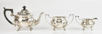 Lot 444 - JOSEPH RODGERS & SONS; a George V hallmarked...