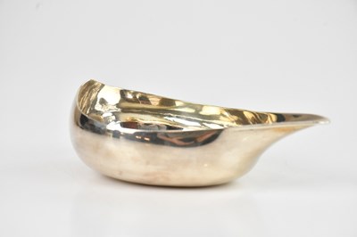 Lot 415 - A George III hallmarked silver pap boat, maker'...
