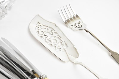 Lot 43 - A collection of silver plated cutlery...