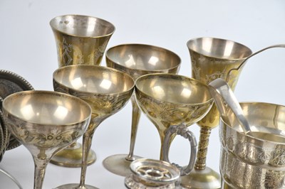 Lot 25 - A quantity of silver plated items including a...