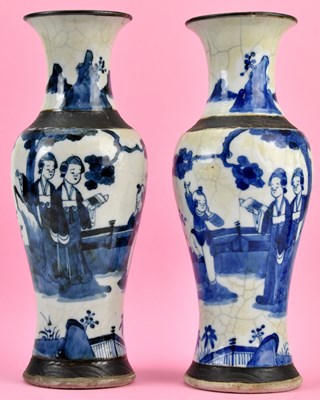 Lot 1059 - A pair of early 20th century Chinese blue and...