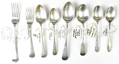Lot 727 - Eight pieces of early 20th century hallmarked...