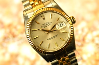 Lot ROLEX; a gentleman's Oyster Perpetual Datejust...