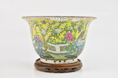 Lot 1076 - An early to mid 20th century Chinese Famille...