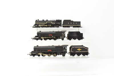 Lot 314 - TRI-ANG; three OO gauge locomotives and...
