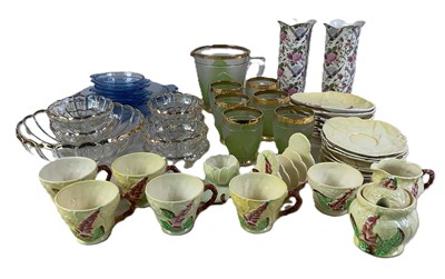 Lot 294 - A quantity of Art Deco ceramics and glassware,...
