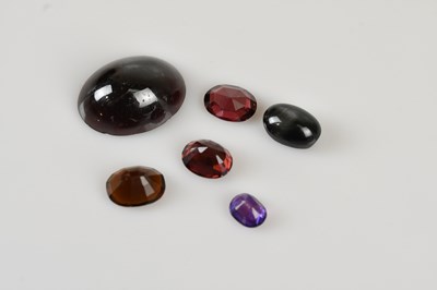 Lot 263 - LOOSE GEMSTONES; six loose gemstones including...