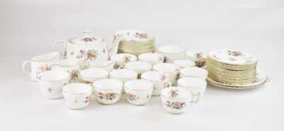 Lot 1387 - MINTONS; a 'Marlow' pattern part tea/dinner...