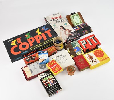 Lot 2371 - A collection of vintage games including Letter...