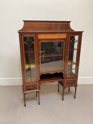 Lot 132 - An Edwardian inlaid mahogany display cabinet...