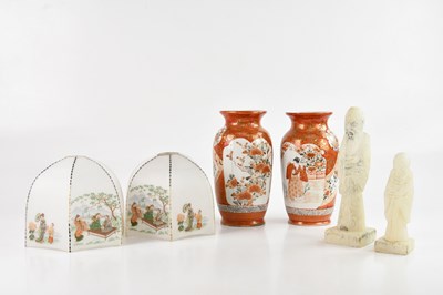 Lot 1102 - A pait of Kutani vases, height 21cm, a pair of...