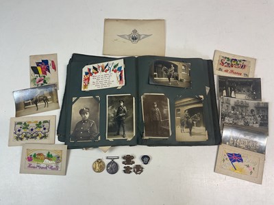 Lot 197 - WWI/WWII items, to include 1914-1918 British...