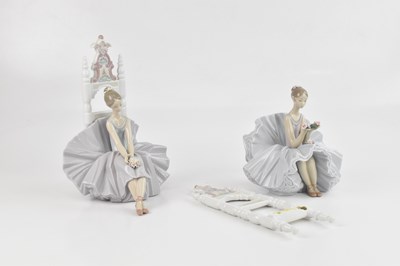 Lot 1211 - LLADRO; figure of ‘Posing for a Portrait’, No...
