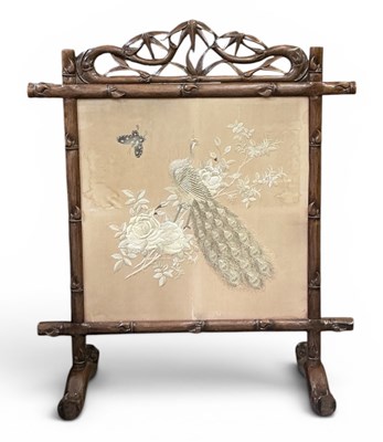 Lot 16 - A late 19th/early 20th century Chinese carved...