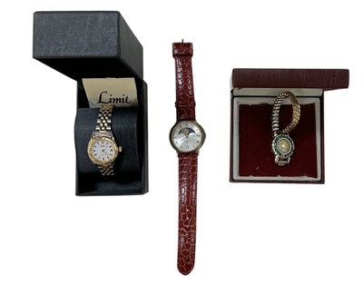 Lot 1699 - ZEON; a modern stainless steel cased Swiss...