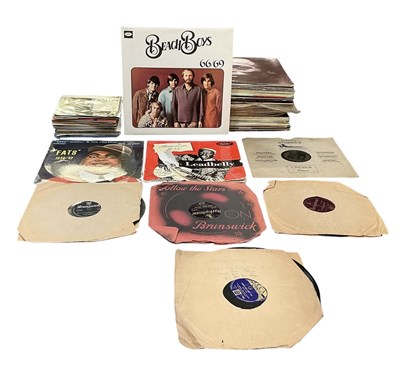 Lot 518 - A collection of approximately seventy assorted...