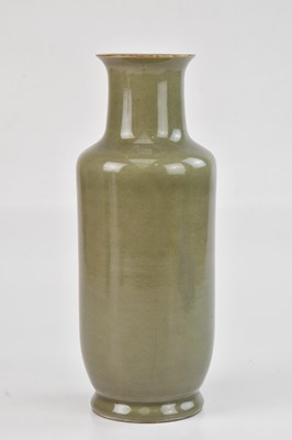 Lot 1013 - A Chinese porcelain tea dust glaze vase with...