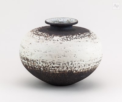 Lot WAISTEL COOPER (1921-2003); a squat stoneware...