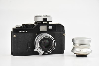 Lot VOIGTLANDER; a Bessa-R 35mm rangefinder film...