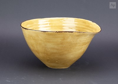 Lot LUCIE RIE (1902-1995) & HANS COPER (1920-1981);...