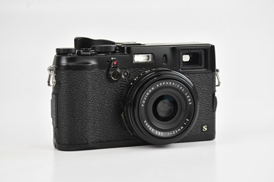 Lot FUJIFILM; a X100s digital compact camera, with...