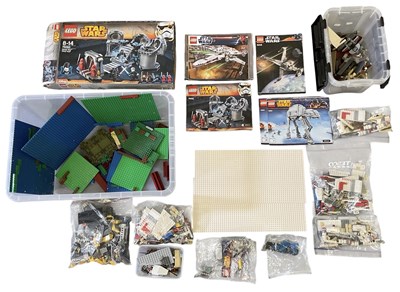 Lot 632 - LEGO; a large quantity of assorted Lego pieces...