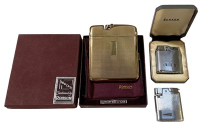 Lot 387 - RONSON; a boxed 'Ten-a-Case' cigarette...