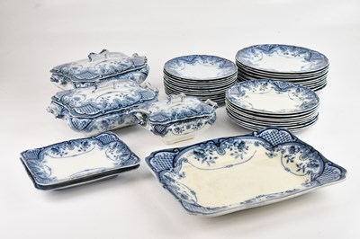 Lot 1382 - An early 20th century blue and white part...