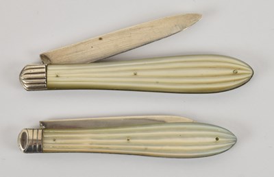 Lot 1158 - An associated pair of Victorian hallmarked...