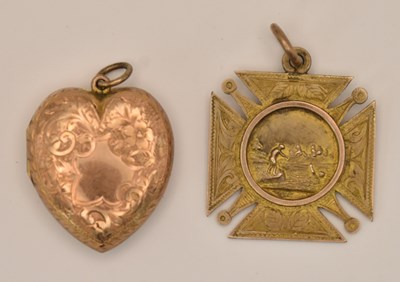 Lot 1389 - A 9ct yellow gold heart shaped pendant, length...