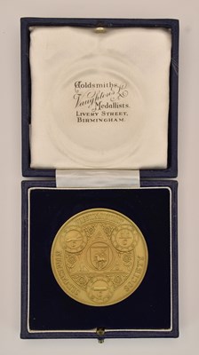 Lot 1665 - An 18ct yellow gold Preston Guild Merchant...