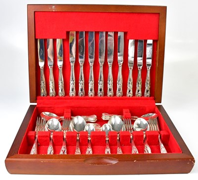 Lot 671 - A wooden canteen of silver-plated King's...