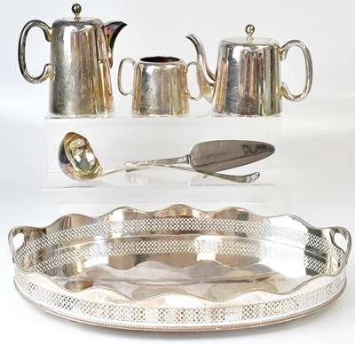 Lot 676 - A mixed lot of silver-plated items, to include...
