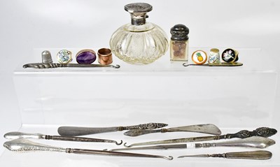 Lot 716 - A group of hallmarked silver dressing table...