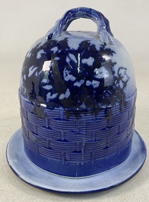 Lot 317 - A Majolica style blue and white ceramic...