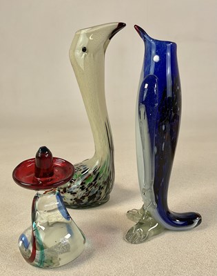 Lot 370 - An art glass seated swan, height 31cm,...
