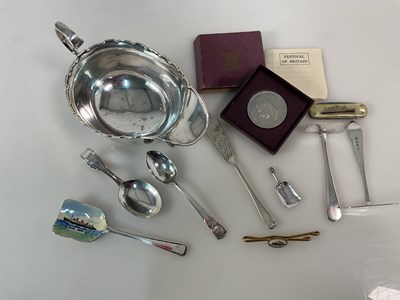 Lot 579 - MAPPIN & WEBB LTD; a George V hallmarked...