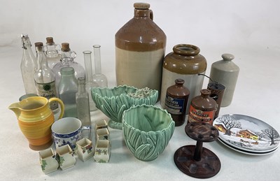Lot 108 - A group of collectables to include a stoneware...