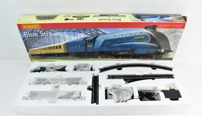 Lot 338 - HORNBY; a OO gauge train set, 'Blue Streak',...