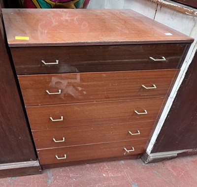 Lot 31 - AUSTINSUITE; a vintage chest of five long...