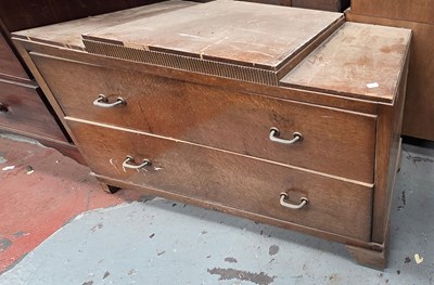 Lot 45 - An early 20th century oak dressing table base...