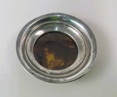 Lot 633 - SANDERS & MACKENZIE; a George V hallmarked...