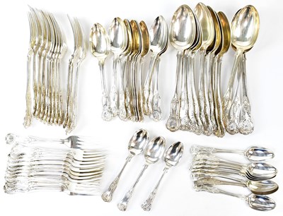 Lot 750 - A twelve-setting set of King's pattern...