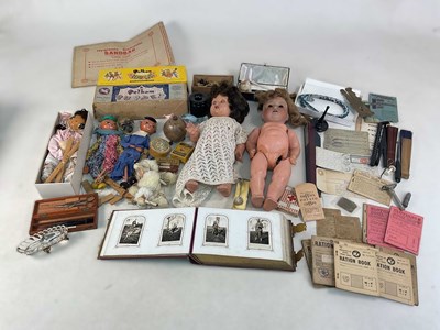 Lot 104 - A collection of one hundred and twenty-eight...