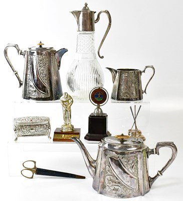 Lot 674 - A small quantity of silver-plated wares...