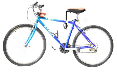 Lot 647 - A Trek Mountain Track 800 bike in blue livery.
