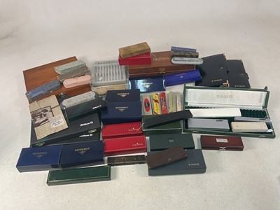 Lot 59 - A quantity of empty pen boxes and cases to...