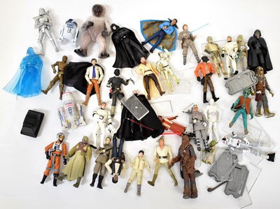 Lot 437 - STAR WARS; a collection of Kenner and Hasbro...